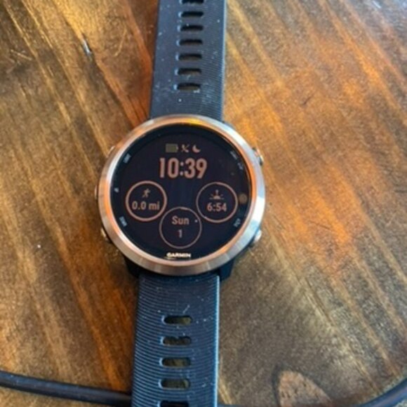 Women's Garmin Forerunner 645 Music, GPS Running Watch - Picture 3 of 6